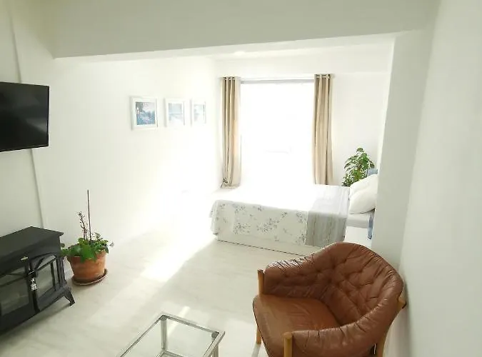 Con Entrada Independiente *